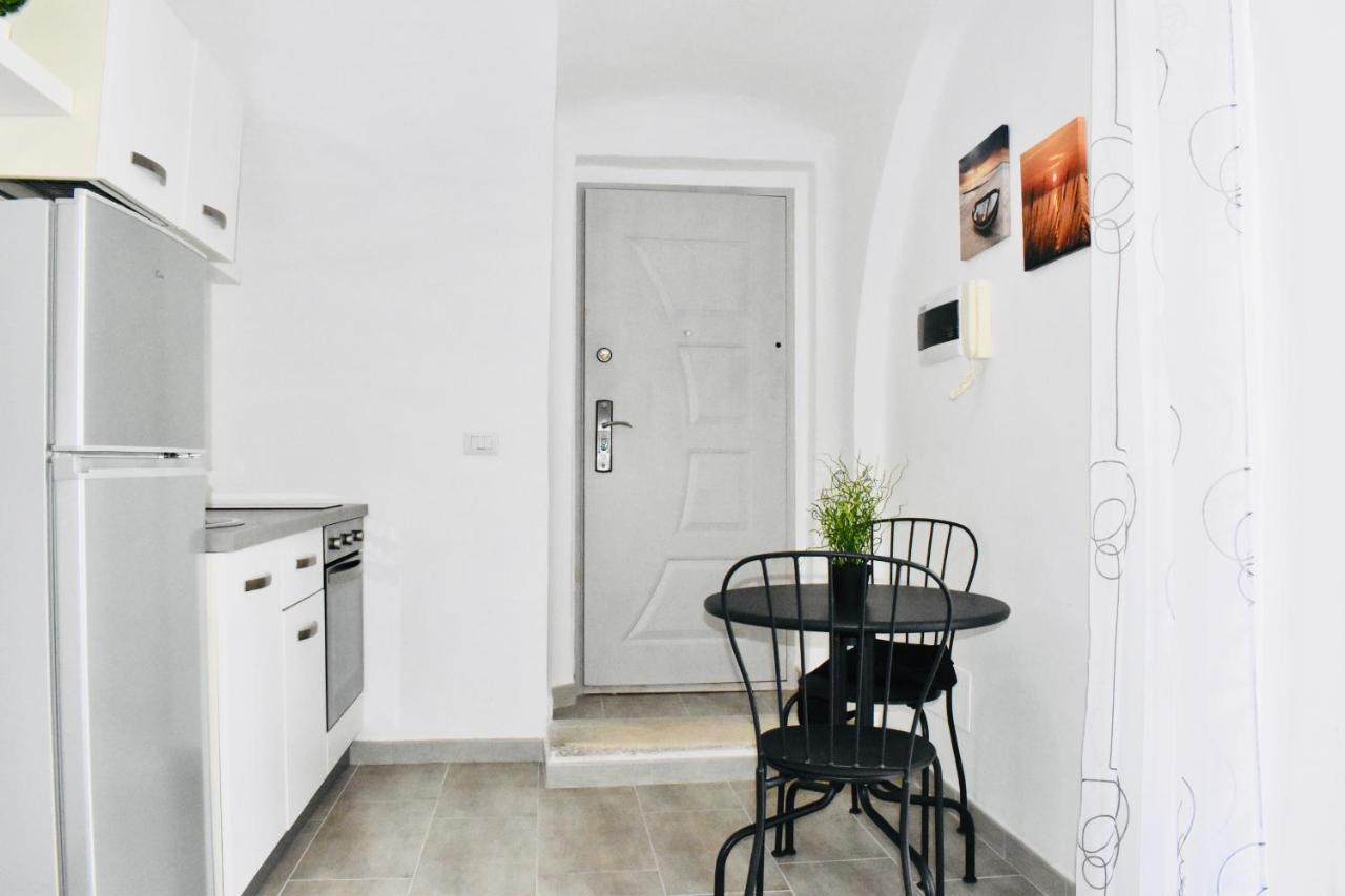 Miral One Apartment Bari Exterior foto