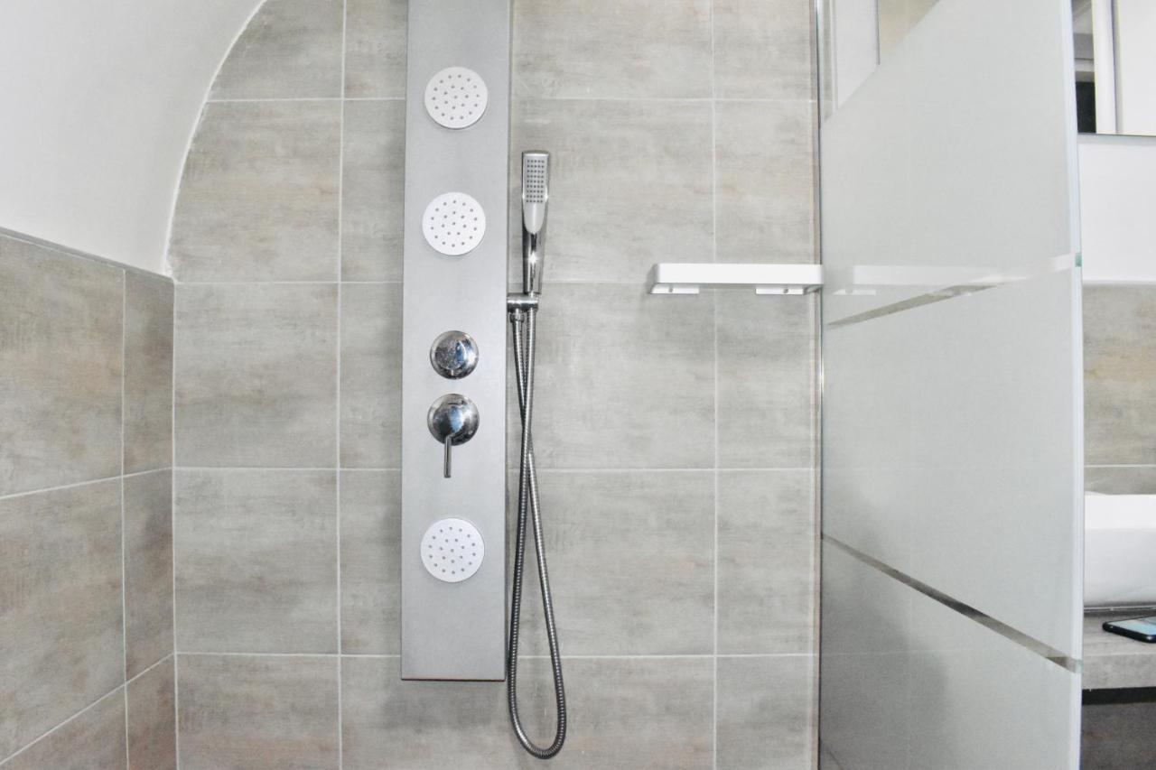 Miral One Apartment Bari Exterior foto